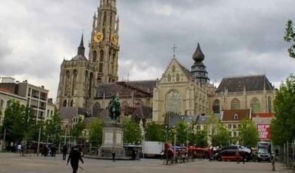 Belçika’da katedralden İstiklal Marşı yankılandı