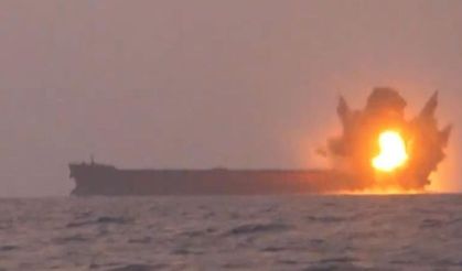 Ensarullah'tan Kızıldeniz'de İngiliz gemisi Cordelia Moon'a kamikaze saldırısı