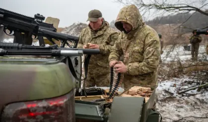 Ukrayna'da sivil halk silah eğitimi alıyor