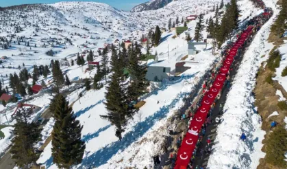 Sis Dağı'nda Sarıkamış Şehitleri Anma Yürüyüşü yapıldı