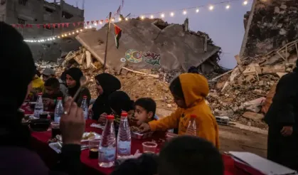 Ramazan’ın ilk gününde Refah’ta toplu iftar düzenlendi