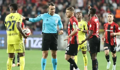 Gaziantep FK - Fenerbahçe maçının tartışmalı pozisyonları: Kırmızı kart kararı doğru muydu?
