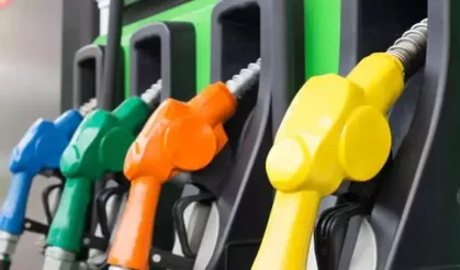 Motorine gece yarısı yeni zam! 100 lira barajı yıkılıyor