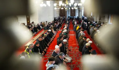 Camilerde bu hafta ne anlatılacak? Diyanet Cuma Hutbesini paylaştı: İşte 22 Mayıs Cuma Hutbesi...
