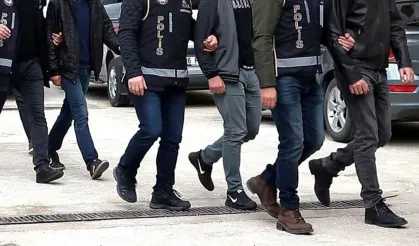 İzmir'de rüşvet soruşturması! Seferihisar başkanı tutuklandı