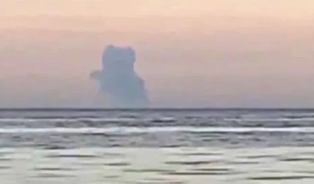 Kocaeli açıklarında gemide patlama sonra yangın çıktı