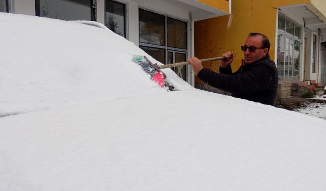 Hafta sonu yurt genelinde yağmurlu hava hakim oldu! İşte yurttan manzaralar