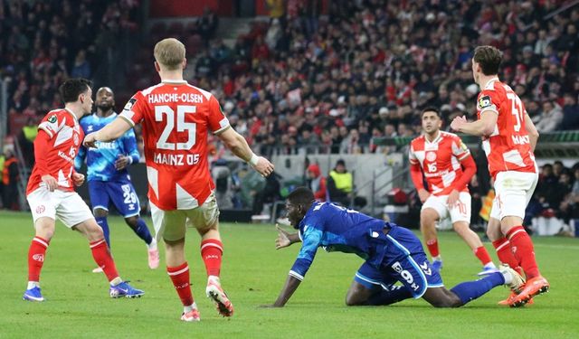 Samsunspor Almanya'dan eli boş döndü: Mainz'a 2-0 mağlup oldu, rota play-off!
