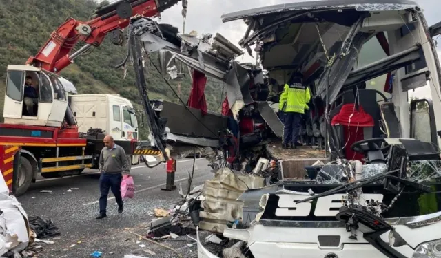 Osmaniye’de korku dolu anlar! Otobüs yan yattı