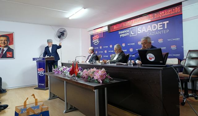 Saadet Gaziantep'de coşkulu İl Divanı
