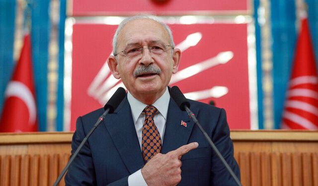 CHP'de Kürsü Hamleleri:  Kılıçdaroğlu'nun Meclis Hamlesi Teamüle  Takıldı, Gözler PM Toplantısında