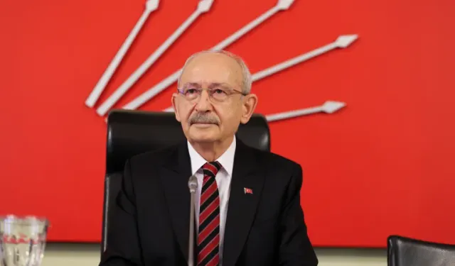CHP'de 26 il başkanı görevden alındı