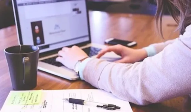 Oturarak çalışanlar bu habere dikkat! Milyonları ilgilendiren sağlık haberi! 30 dakikadan uzun süre kesintisiz oturmak…