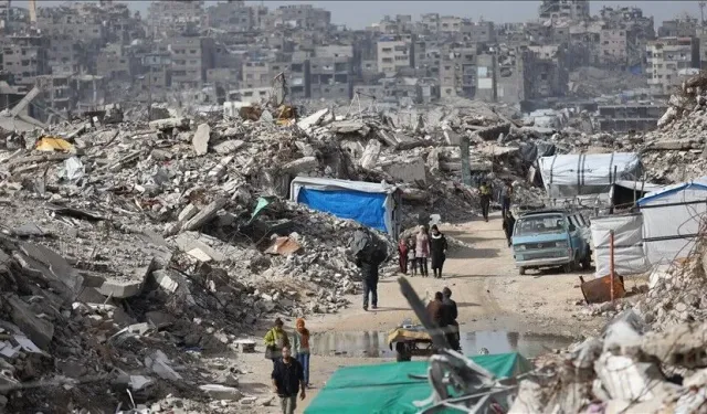 Kahire’de kritik saatler: Gazze’de devir teslim için heyetler masada