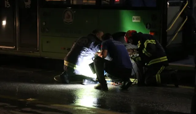Denizli’de elektrikli bisikletten savrulan kadın otobüsün altında kaldı