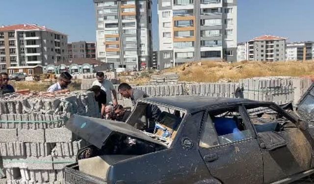 Karaman'da takla atan otomobilin sürücüsü yaralandı