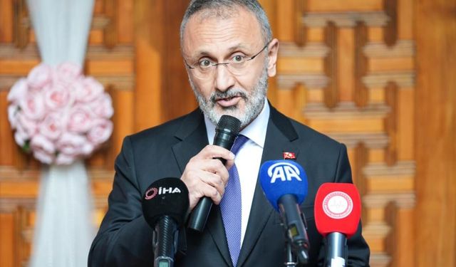 Eyüpsultan Belediyesi'ne operasyon! Başkan Özmen gözaltında