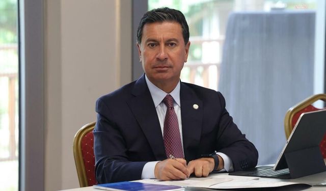 Ahmet Aras'ın eşi kim? Gonca Köksal Aras kimdir? Kaç çocuğu var? Ailesi nereli?