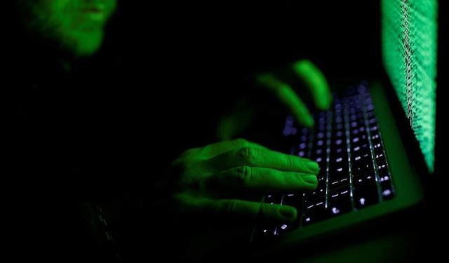 Fransa'da PHP altyapısı alarma geçti: Valilik siteleri kapatıldı