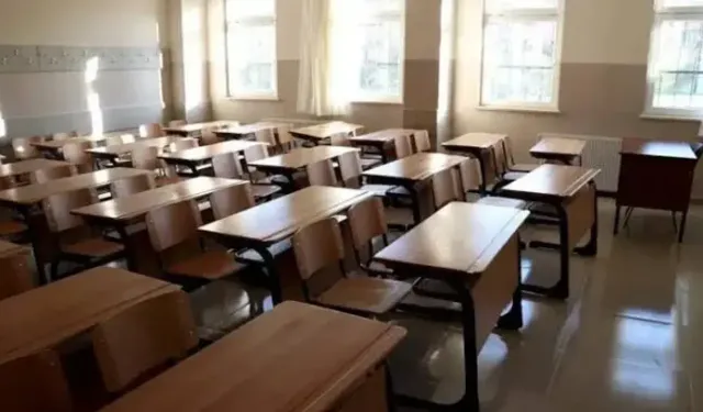 26 Ekim Pazartesi İstanbul'da okullar açık mı, tatil kararı var mı?  28-29 Ekim okul tatili ne zaman?