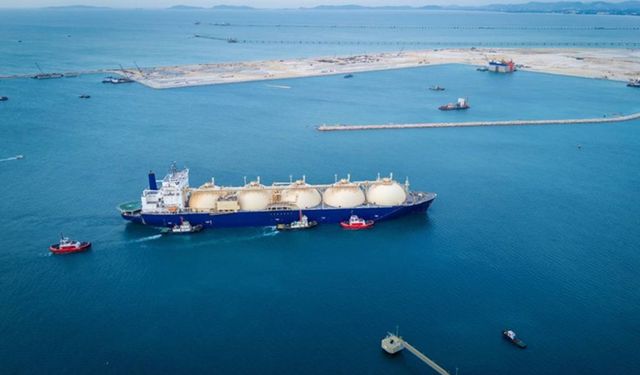 Katar, ABD'den 2054'e kadar yıllık 4 milyon ton LNG satın alacak