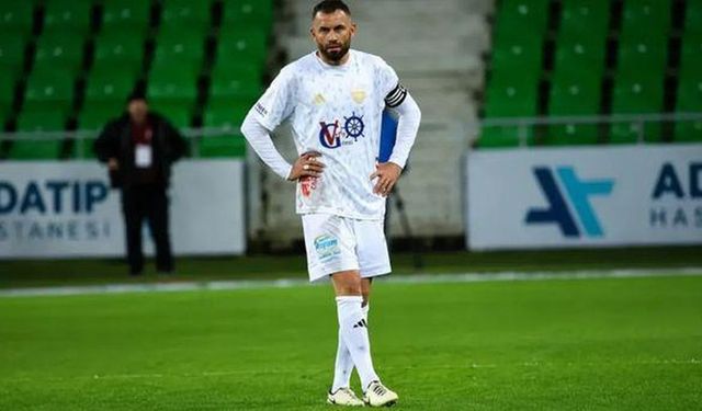 Mustafa Yumlu kimdir, kaç yaşında, nereli, boyu kaç? Hangi takımda oynuyor, mevkisi ne, hangi takımlarda oynadı?