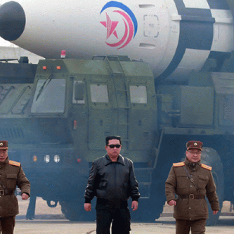 Kim Jong-un öldü iddiası ortalığı karıştırdı! Çin ordusu Kuzey Kore'ye mi girdi?