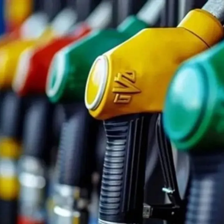 Benzine zam geldi! Tablo değişti...İşte güncel fiyatlar