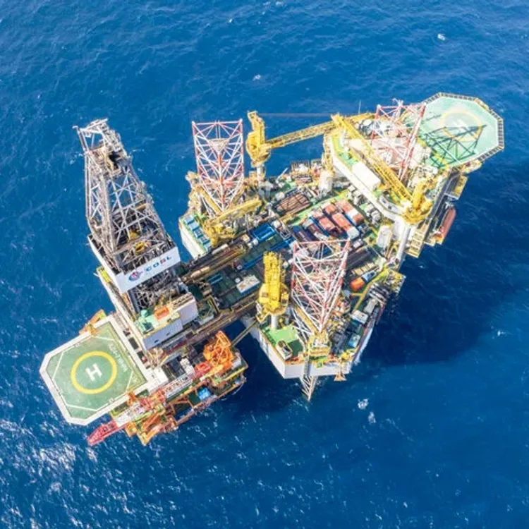 Enerji sektöründe dengeleri sarsacak keşif: O ülkede denizden altından sonra petrol fışkırmaya başladı!