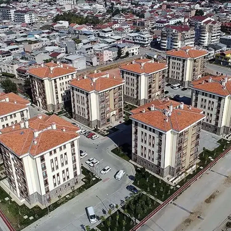 Kurasız ev sahibi yapacak yeni sistemde TOKİ aylık taksitleri açıkladı