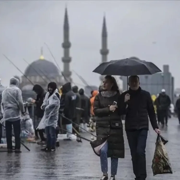 İstanbul'da sel alarmı! Valilik gün verdi....Sıcaklık düşüyor