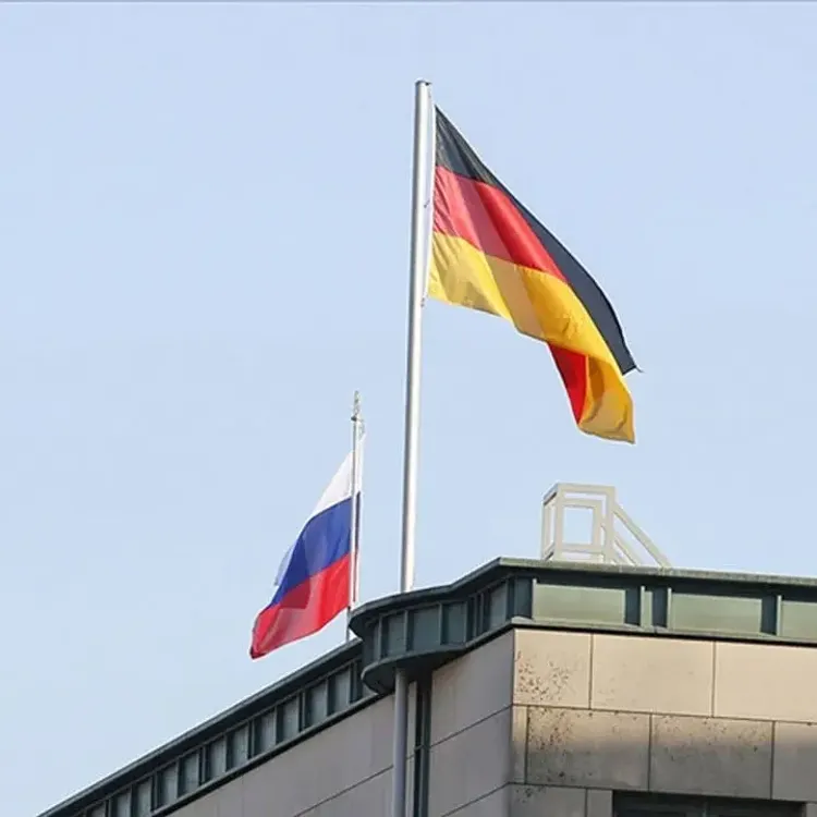 Berlin-Moskova hattında siber kriz: Rus Büyükelçi, acil görüşmeye çağrıldı!