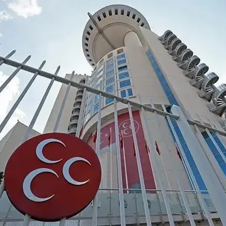 MHP'de bir il teşkilatı daha feshedildi!