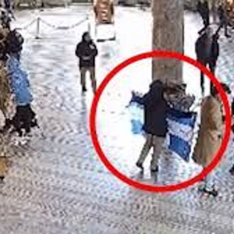 Ayasofya'da Bizans provokasyonu: 2 Yunan turist için karar verildi