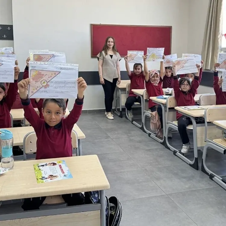 Öğrencilere karşılıksız eğitim bursu: Başvurular için geri sayım başladı