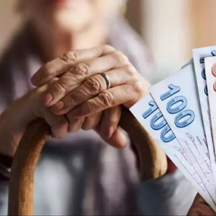 Emekliler dikkat! SGK hangi maaşlardan kesinti yapılacağını açıkladı