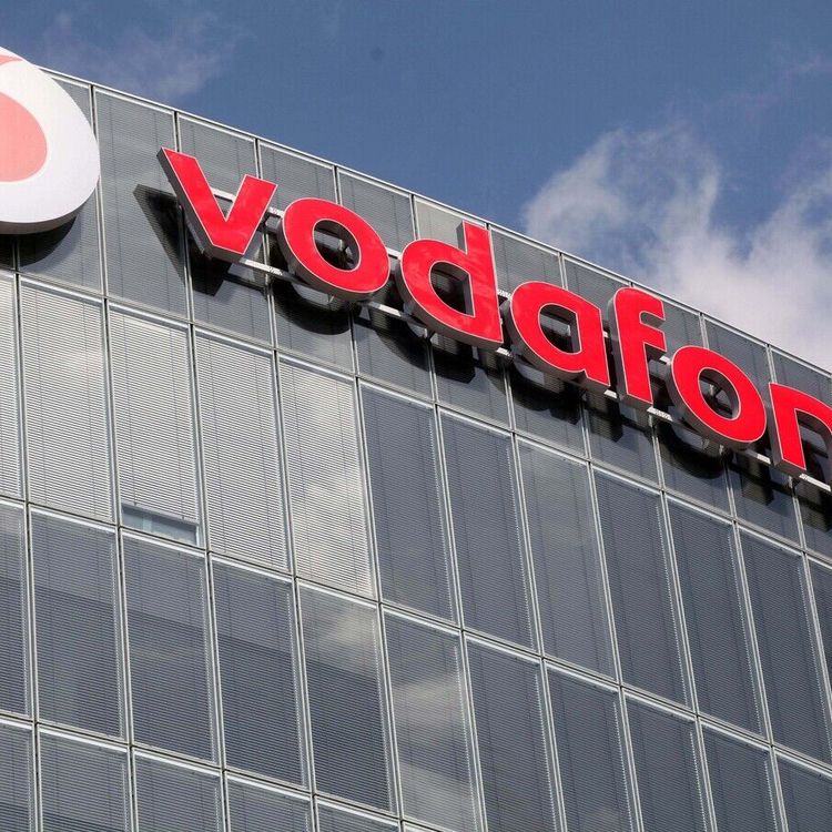 Vodafone'da 6 milyar dolarlık dev satış! Yeni patron belli oldu