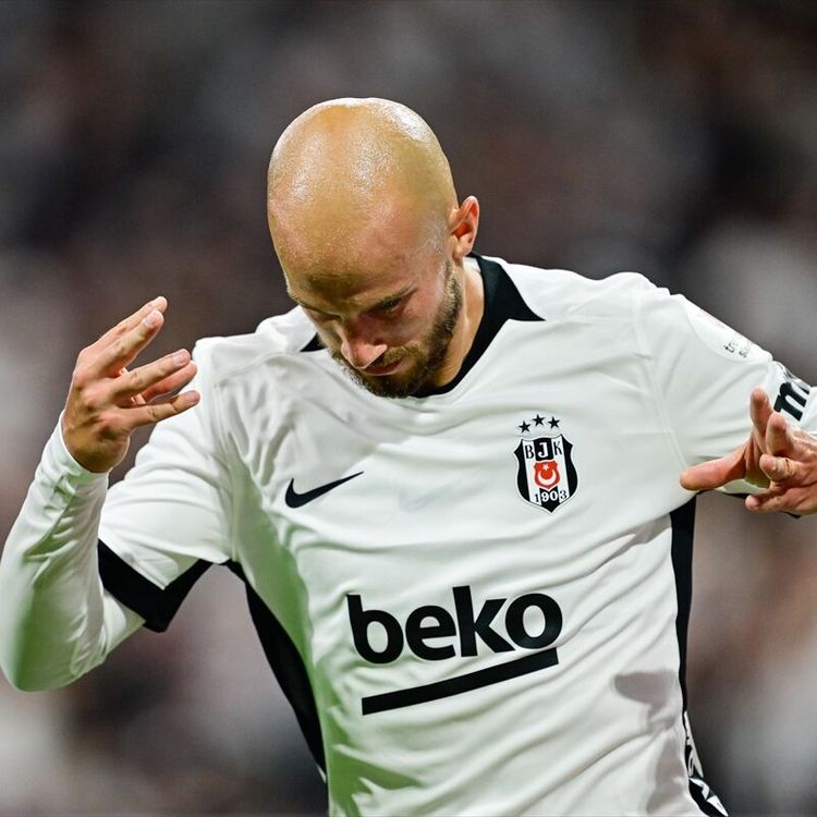 Beşiktaş, Süper Lig'e evinde 3 puanla başladı! Eyüpspor'u tek golle geçti