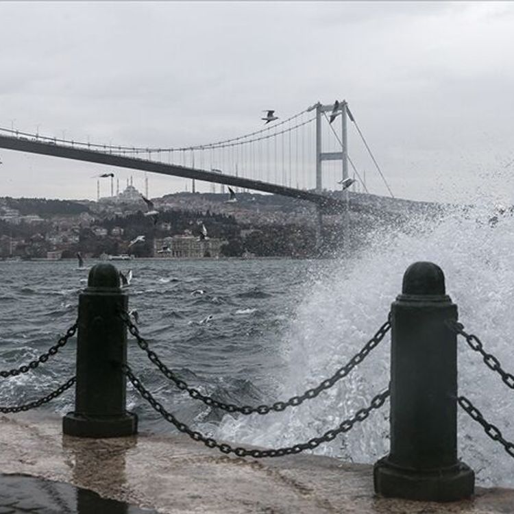 İstanbul Valiliği'nden saatli fırtına uyarısı