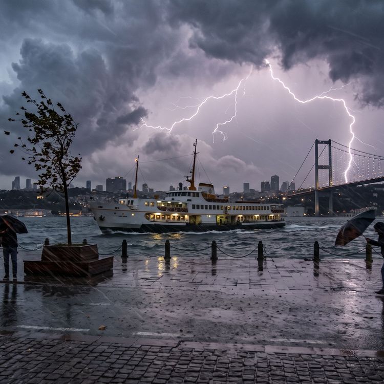 AKOM İstanbul için tarih verdi! Sağanak yağış geri dönüyor