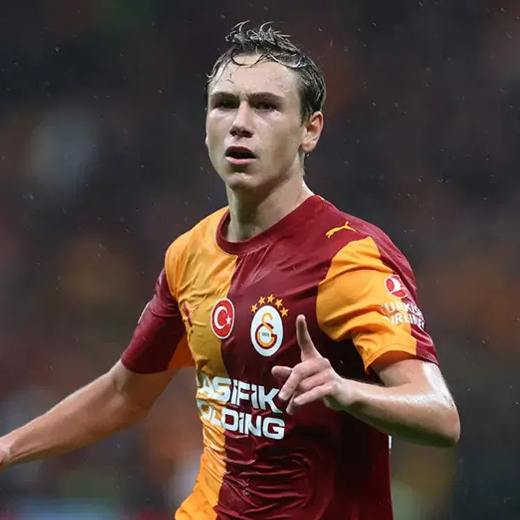 Galatasaray'ın yıldızı Batrakov'a 50 milyon Euro: Dünya devleri peşinde