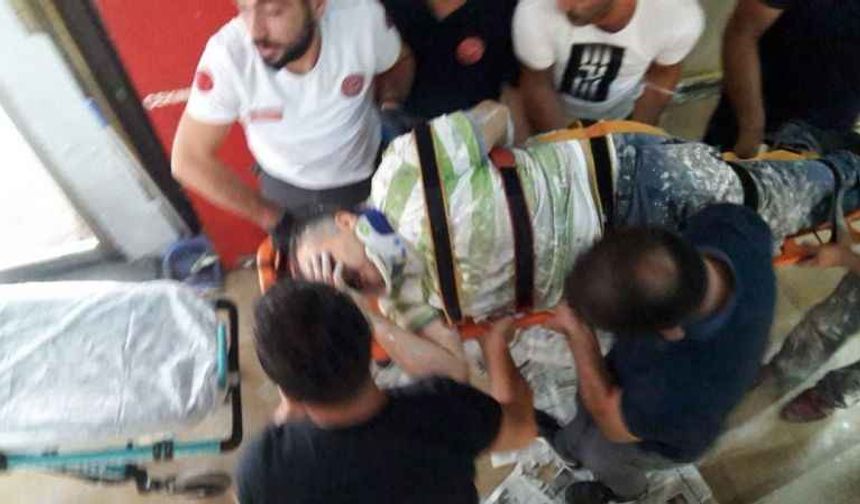 Boya yaparken düşünce kolu kırıldı! Acısıyla hüngür hüngür ağladı