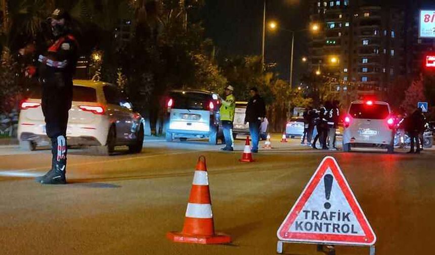 Adana'da helikopter ve dron destekli asayiş uygulamasında 76 şüpheli yakalandı