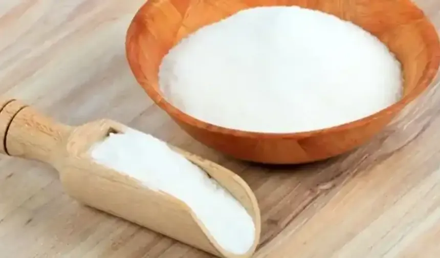 Sararan kıyafetlerinize çöpü göstermeyin! 1 saat bu karışımda bekletin, farkı görün