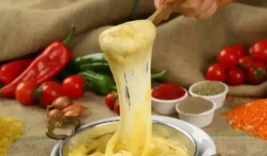 Karadeniz, 2 dakikada sofranızda! Pratik kuymak tarifi