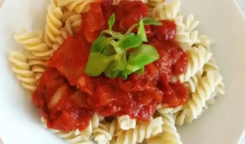 Hem kolay hem ekonomik! Makarnayı bir de böyle deneyin... Tutkunu olacaksınız!