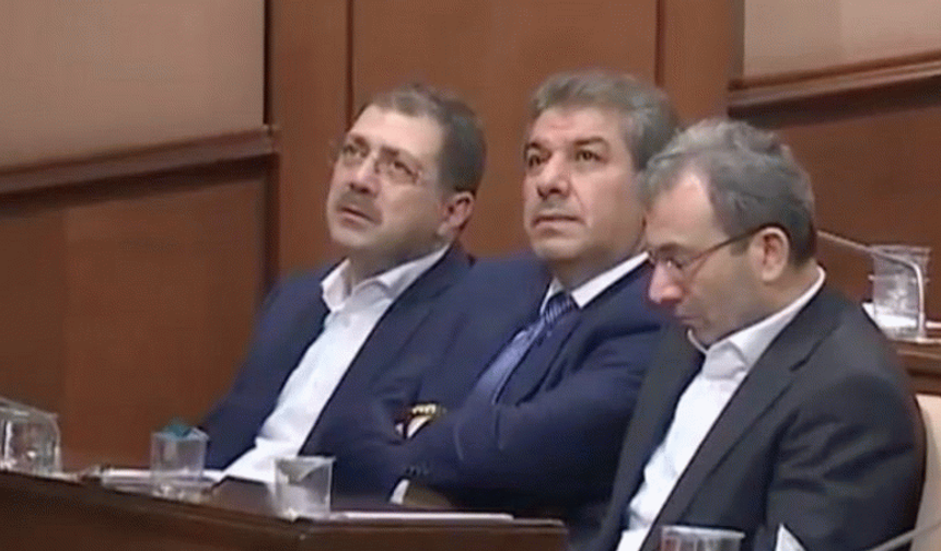 İBB meclisinde tarihi anlar! AKP'nin teklifi oy çokluğuyla reddedildi