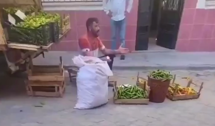 Mallarına el koyulan seyyar satıcı hıçkıra hıçkıra ağladı: "Pazartesi okullar açılıyor, ne yapacağım ben abi?"