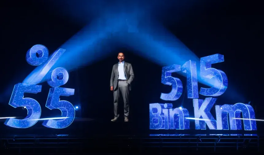 Türk Telekom bir ilke imza attı: 5G hologram ile canlı basın toplantısı