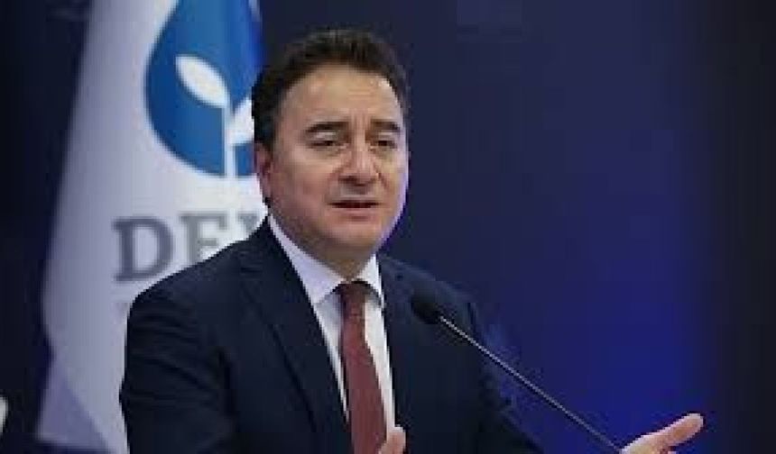 Babacan: "Türkiye'de tatlı bir yönetim değişimine ihtiyaç var"